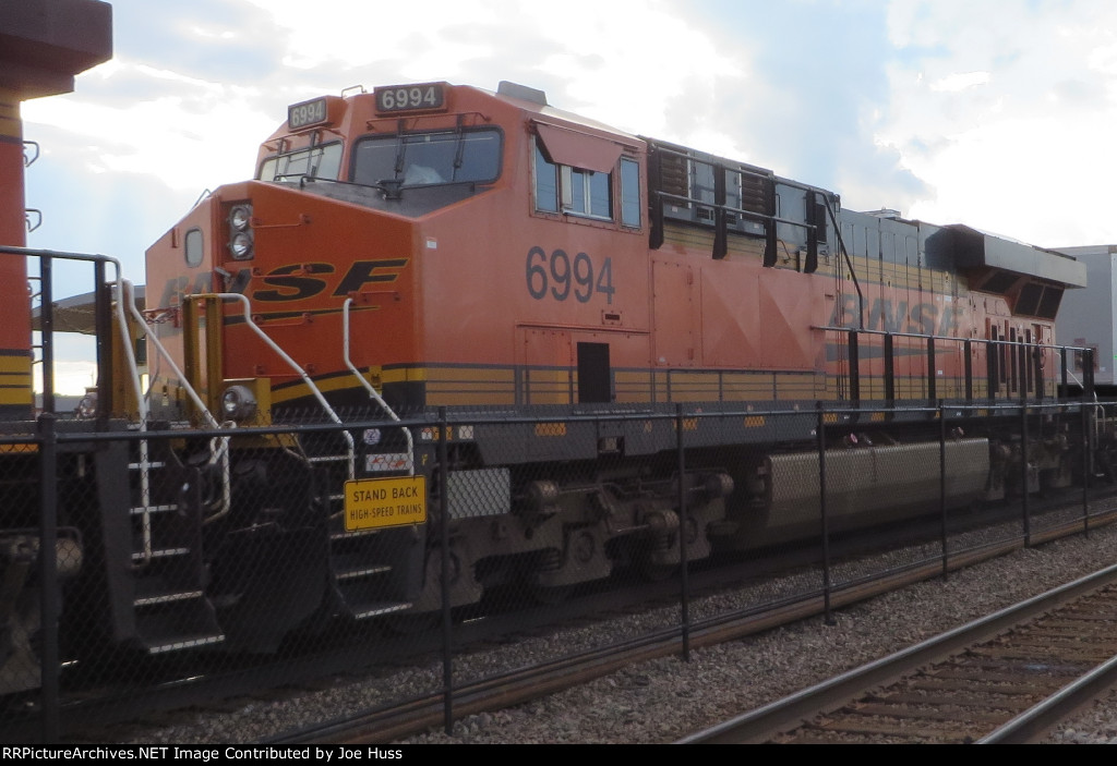 BNSF 6994